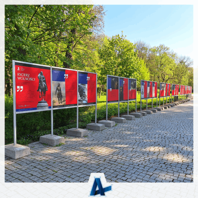 Wykonanie tablic dla Muzeum Kazimierza Pułaskiego w Warce