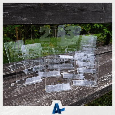 Statuetki dla MZPOW Warka