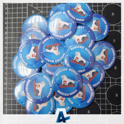 Przypinki na agrafkę dla grupy Wareckie Morsy – realizacja z charakterem!